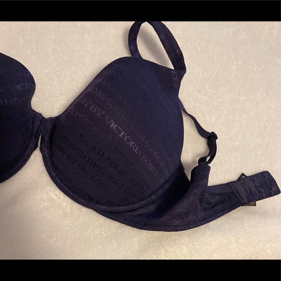 Victoria Secrets Bra - Picture 2 of 10